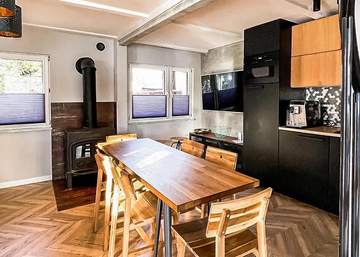 Pet Friendly In Semesterbostad